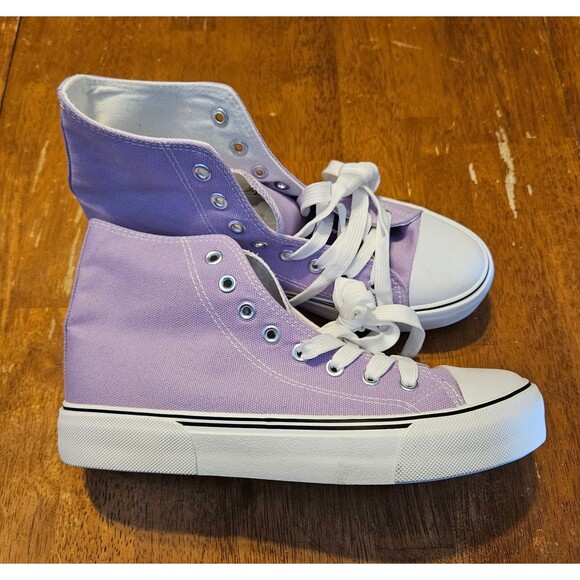 Size 8 Sneakers Purple and White New Hi Tops Converse - Picture 3 of 6